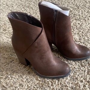 Sbicca Boots Size 7